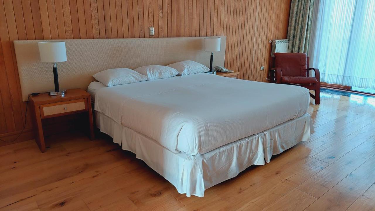 Hotel Y Cabanas Llanuras De Diana - Caja Los Andes Пуэрто-Наталес Экстерьер фото