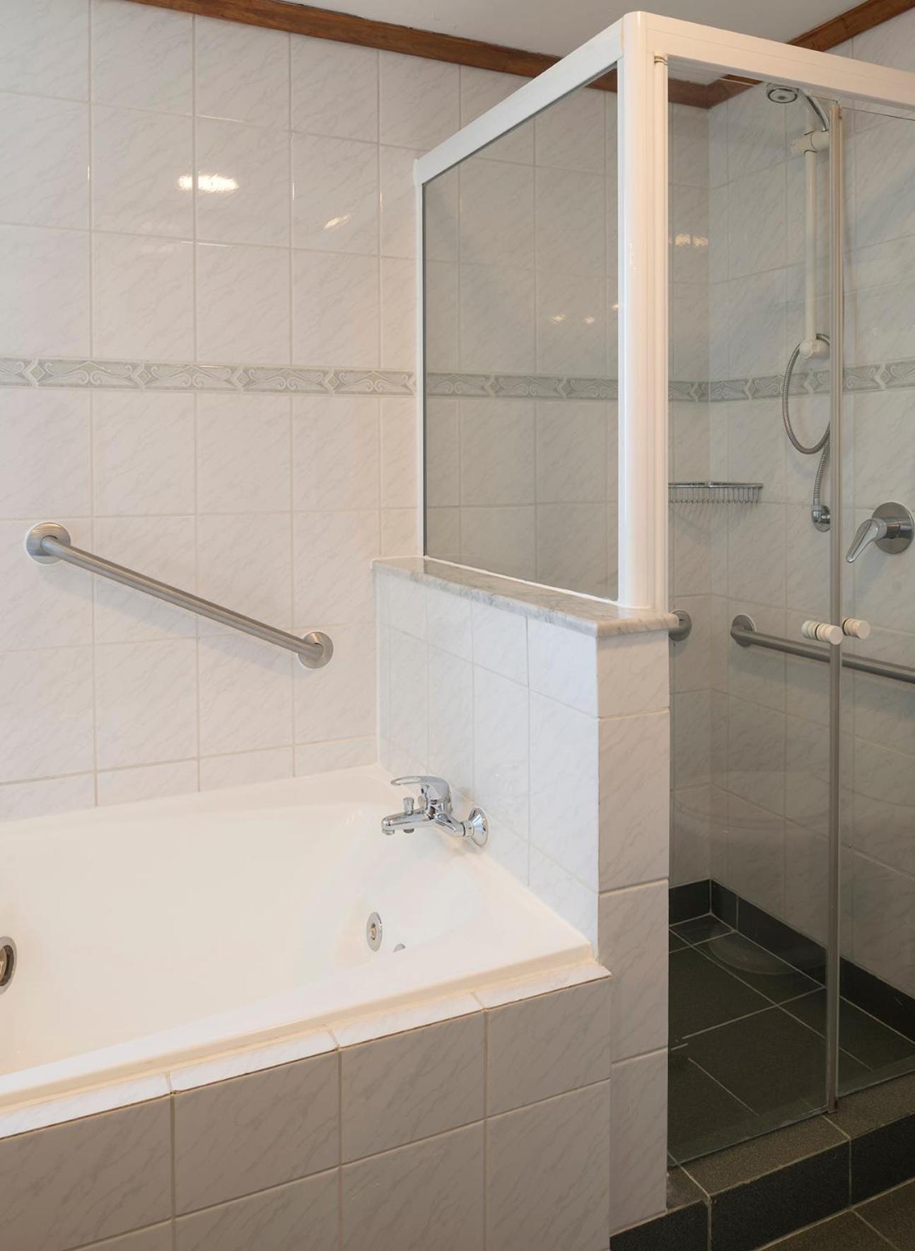 Hotel Y Cabanas Llanuras De Diana - Caja Los Andes Пуэрто-Наталес Экстерьер фото